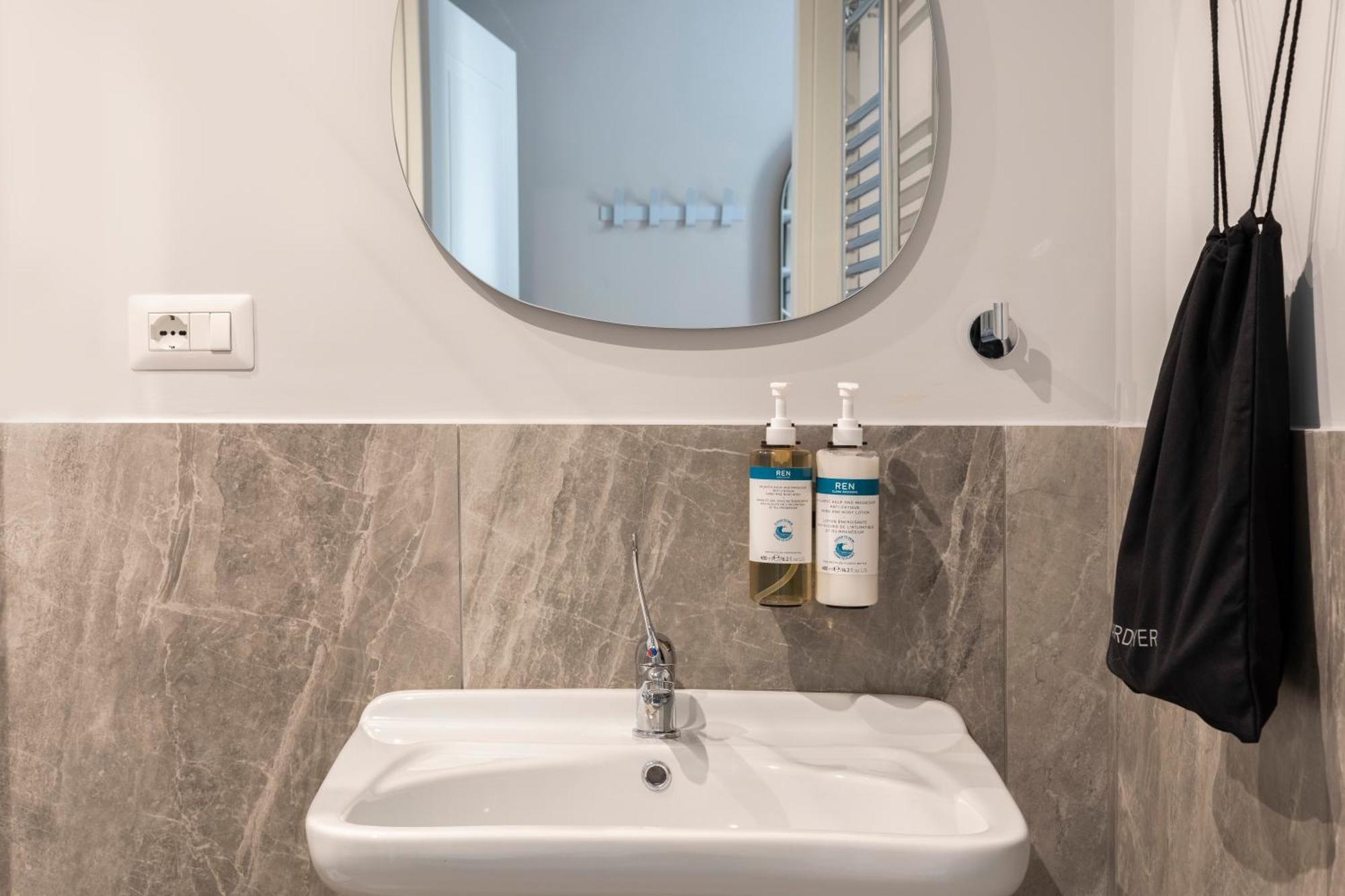 Capitol Hotel 3*